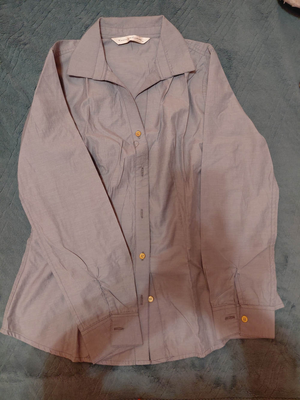 Men's Light Gray Button-Up Shirt - Unbranded